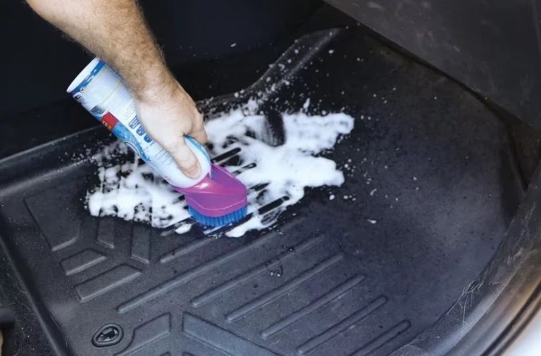 How to Clean Rubber Car Floor Mats for a Showroom Finish